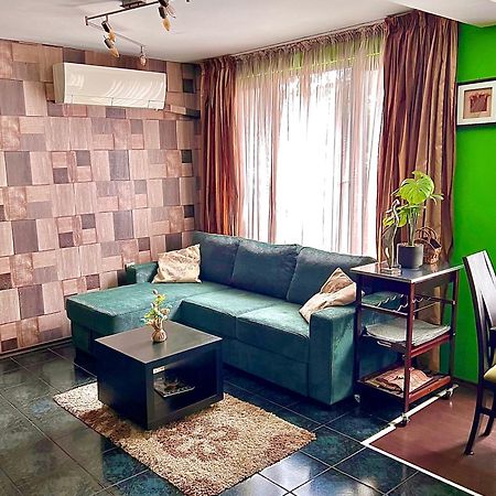 The Green Apartment - Free Parking София Екстериор снимка