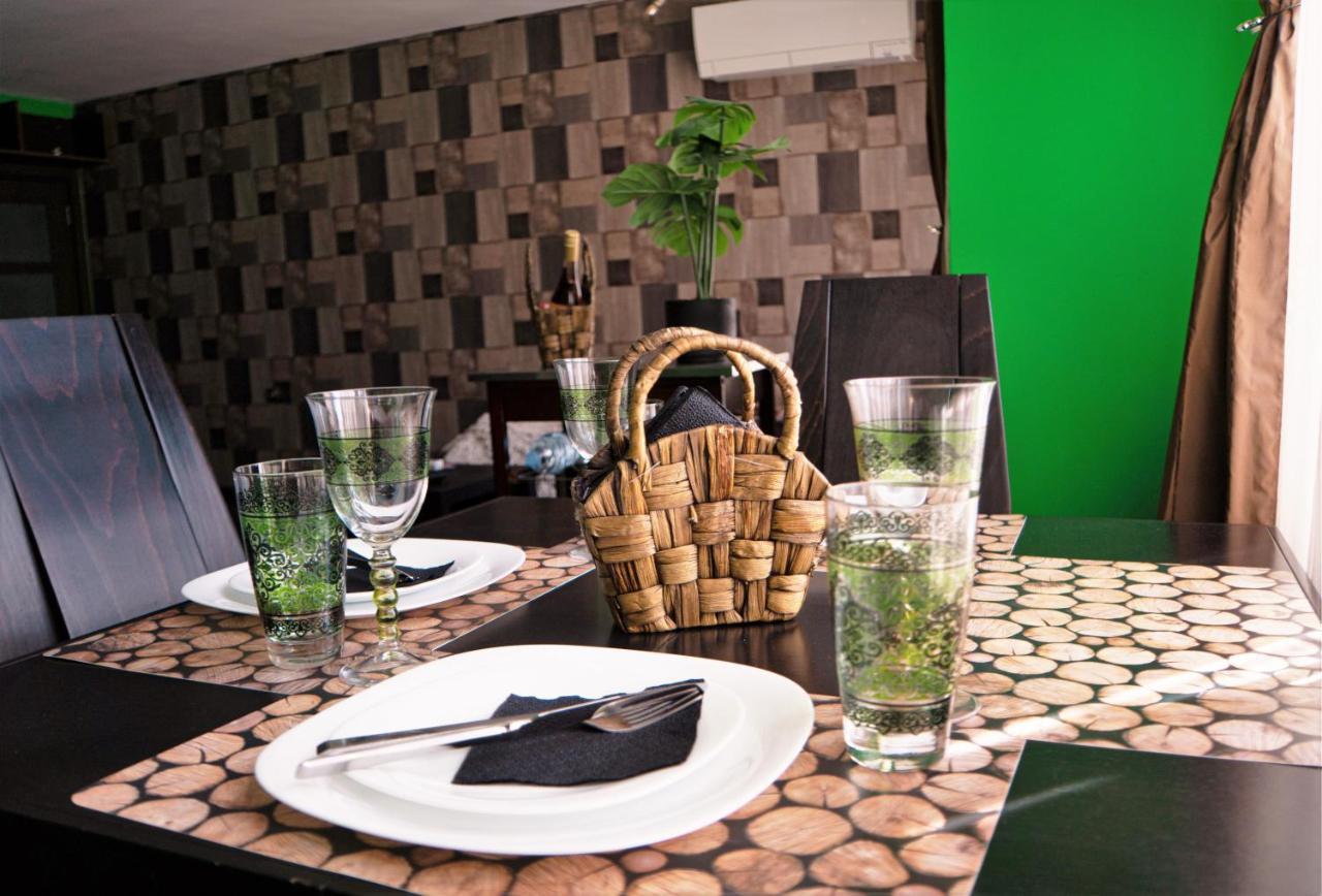 The Green Apartment - Free Parking София Екстериор снимка