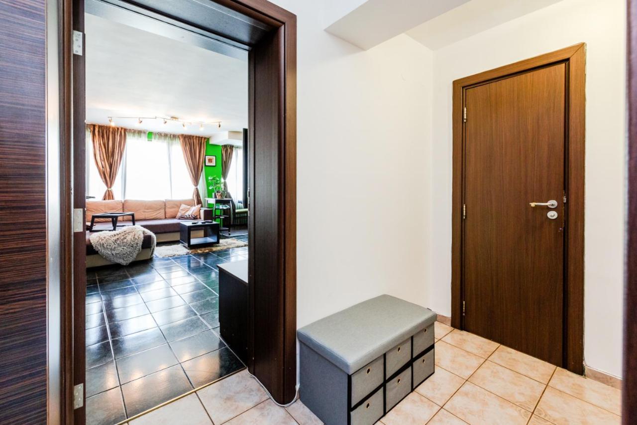 The Green Apartment - Free Parking София Екстериор снимка