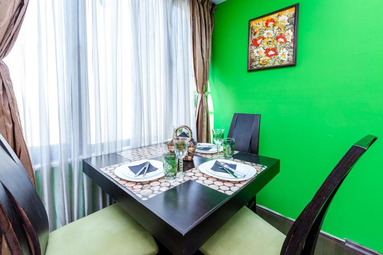 The Green Apartment - Free Parking София Екстериор снимка